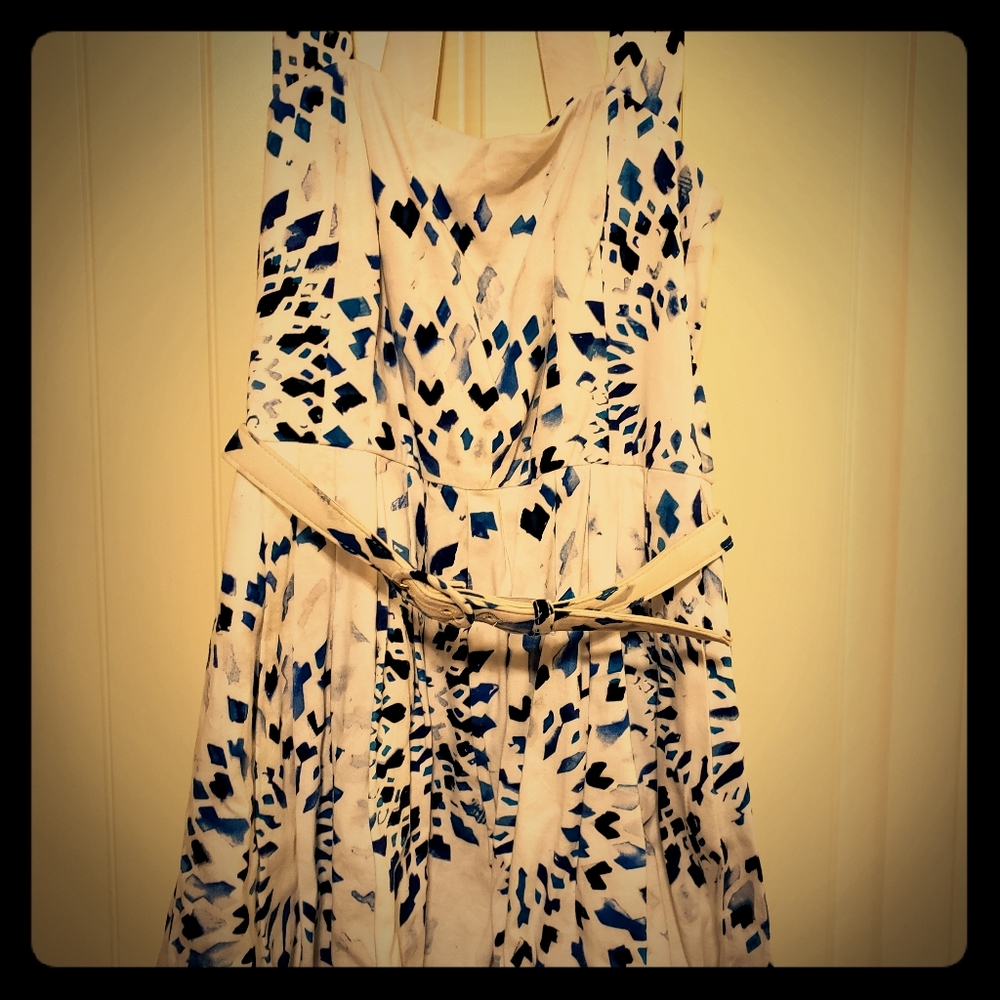 Black house white market dress